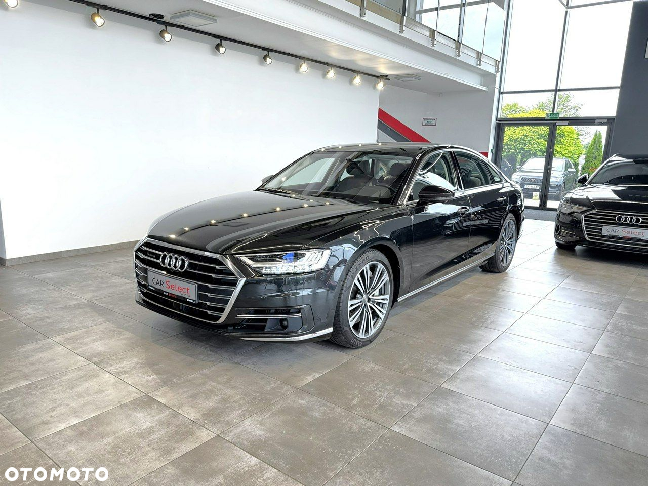 Audi A8 - 4