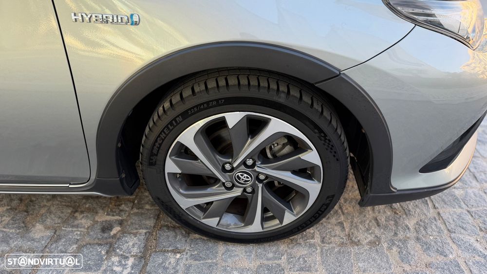 Toyota Auris Touring Sports 1.8 HSD Comfort +P.Techno+P.Sport - 42