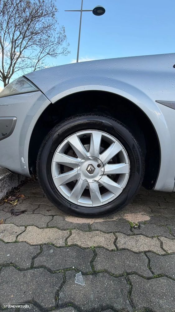 Renault Mégane 1.5 dCi Authentique - 10