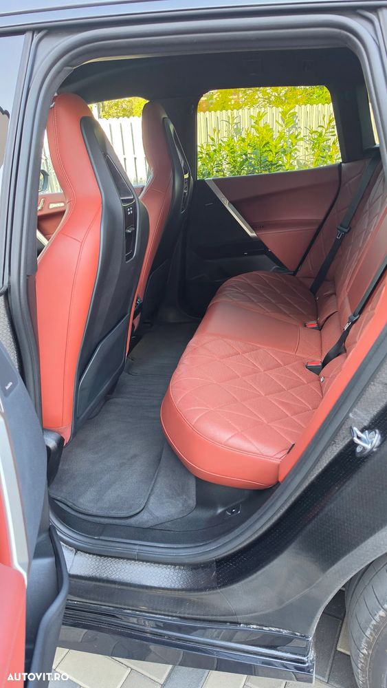 BMW iX - 22
