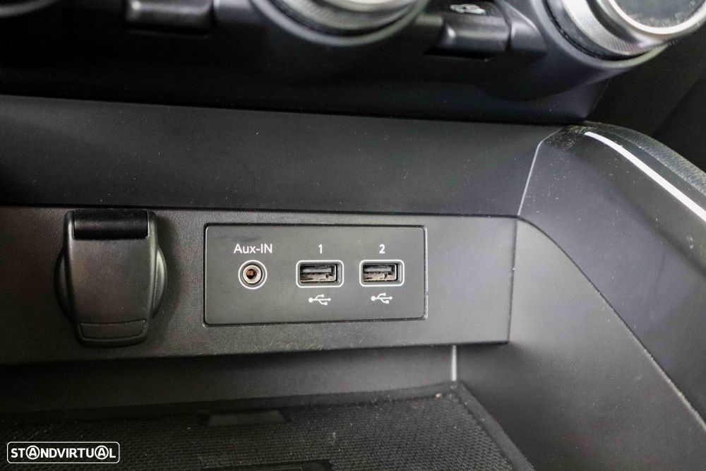 Renault Clio - 40