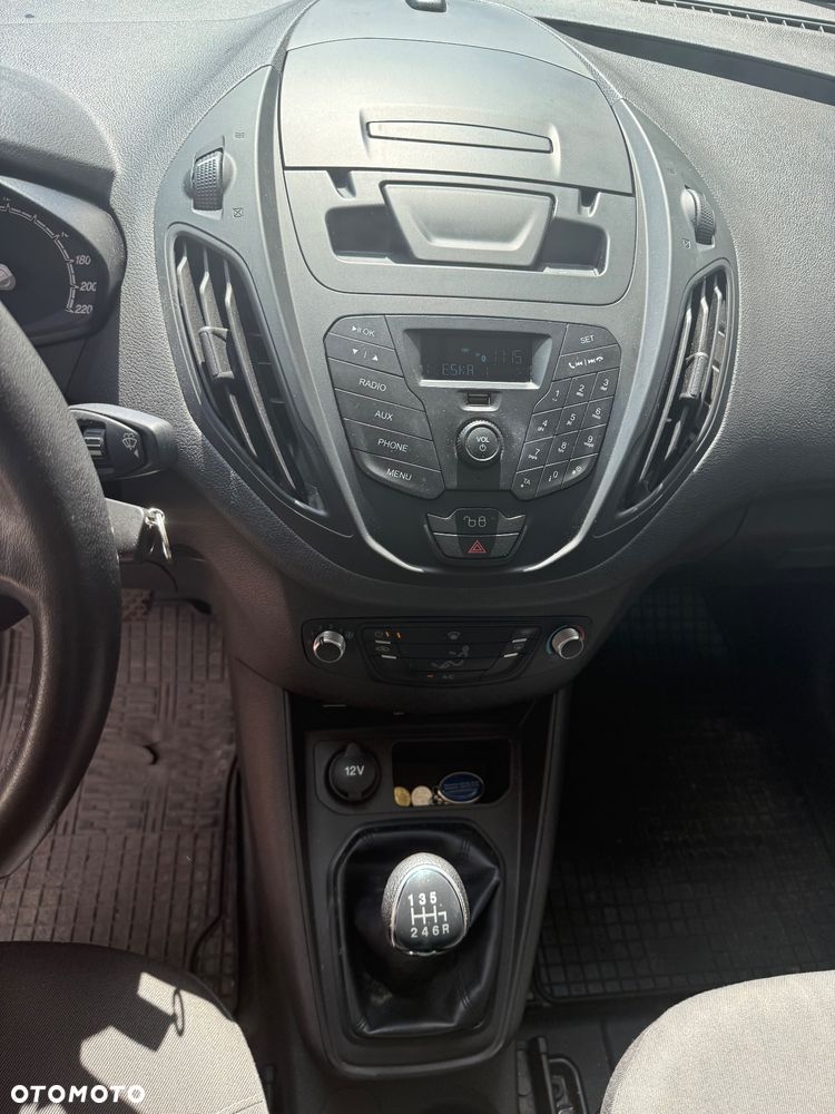Ford Transit Courier - 15