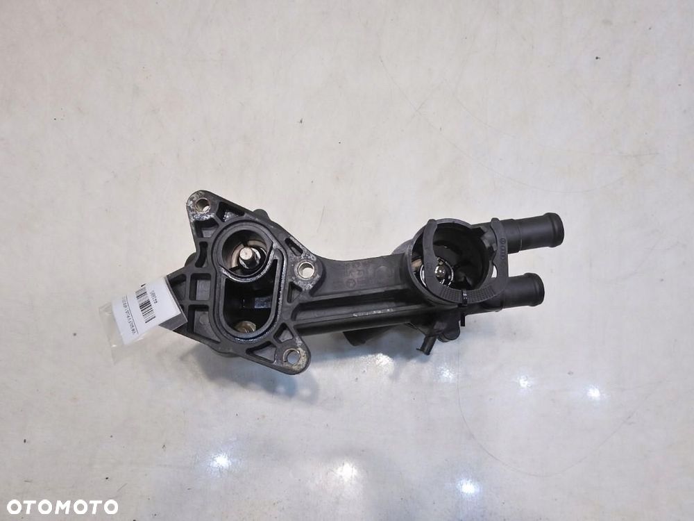 OBUDOWA TERMOSTATU VW GOLF V PLUS 1.6 FSI 03C121026H - 3