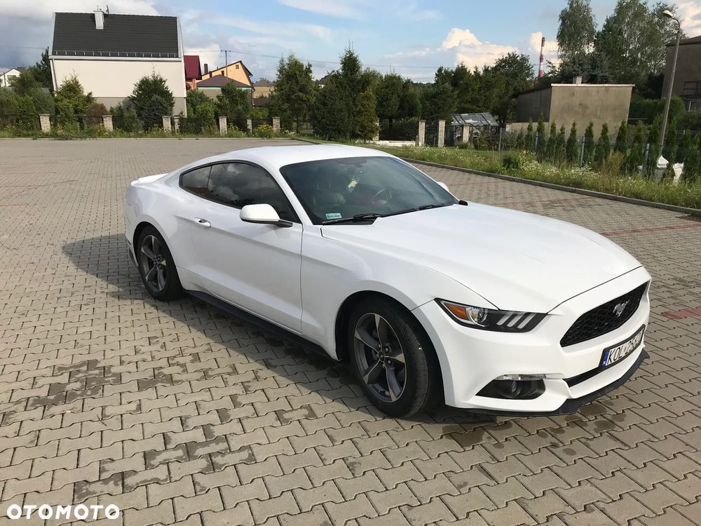 Ford Mustang - 6