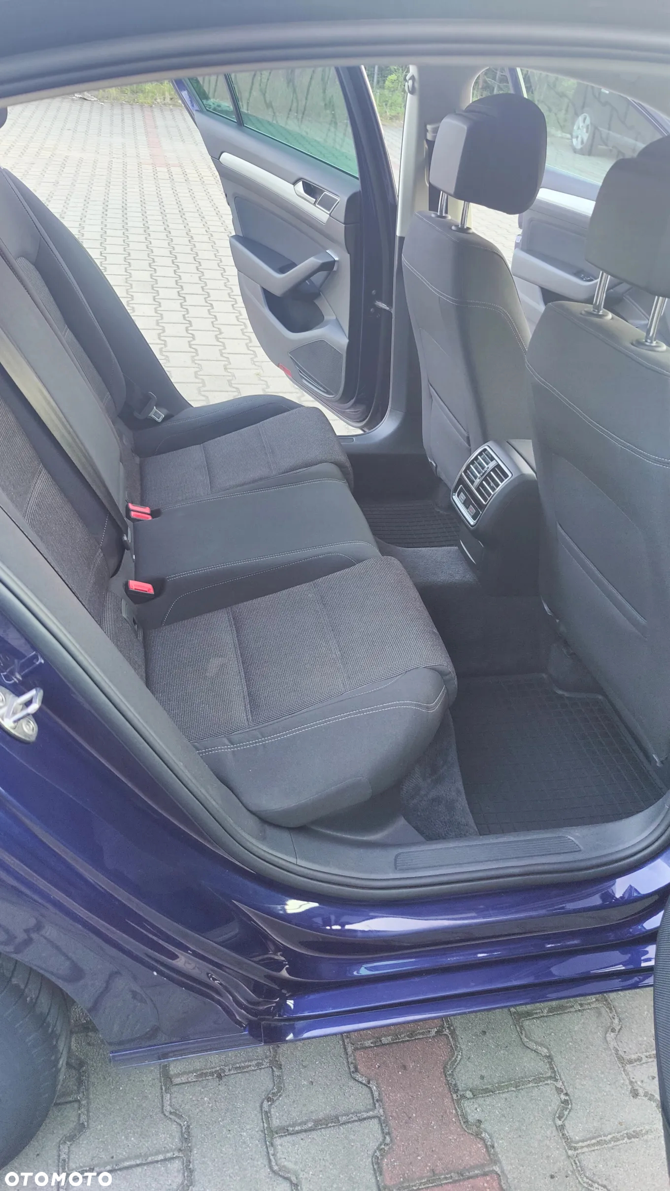 Volkswagen Passat 2.0 TDI BMT Comfortline DSG - 9