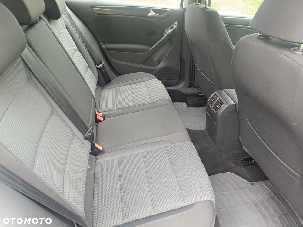 Volkswagen Golf 1.4 TSI Highline - 28