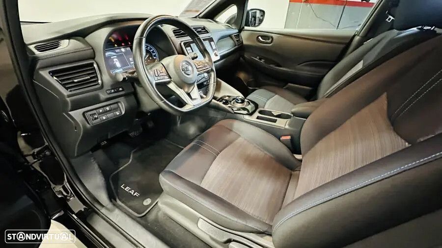 Nissan Leaf - 10