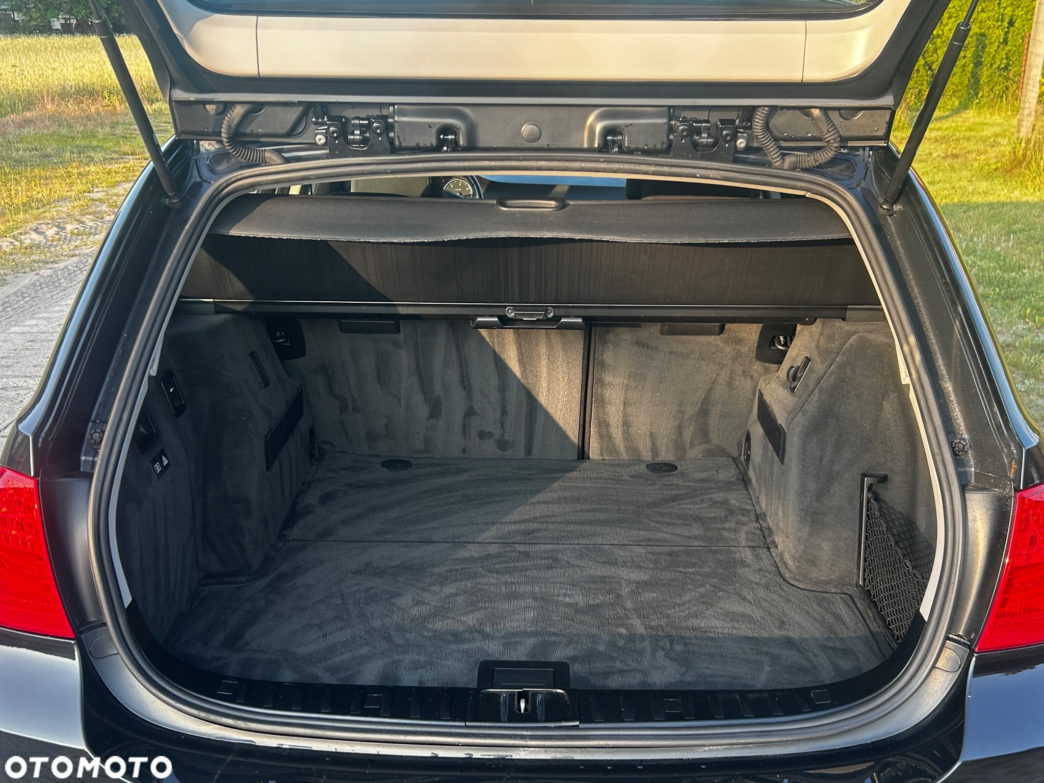 BMW Seria 3 318d Touring Luxury Line - 18