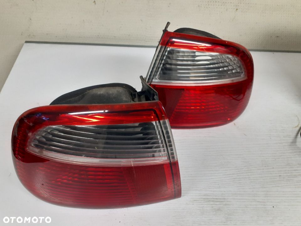 LAMPA TYLNA SEAT TOLEDO II ZEWNĘTRZNA PRAWA