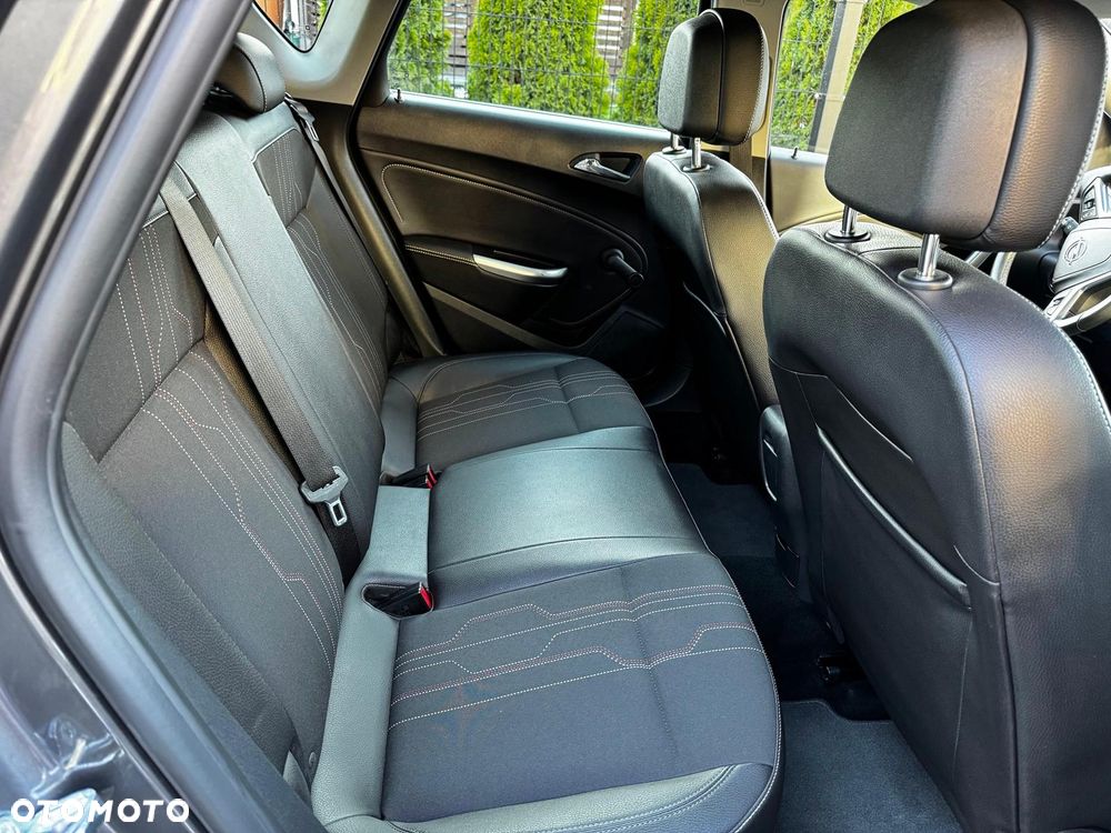 Opel Astra 1.6 Automatik 150 Jahre - 18