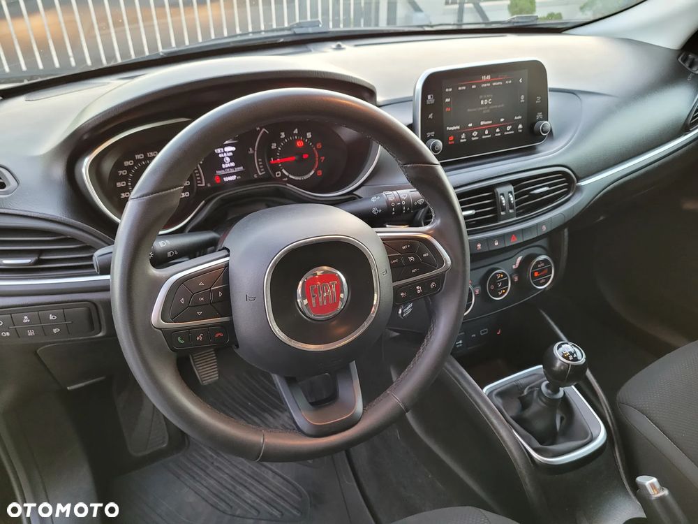 Fiat Tipo 1.4 T-Jet 16v Lounge EU6d - 9