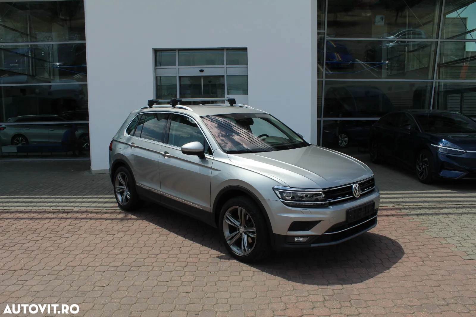 Volkswagen Tiguan 2.0 TDI DPF DSG 4Mot Comfortline - 2