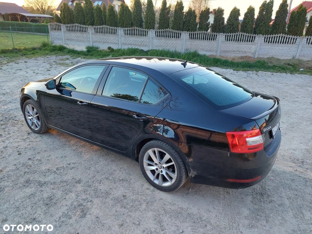 Skoda Octavia 1.5 TSI ACT Style DSG - 4