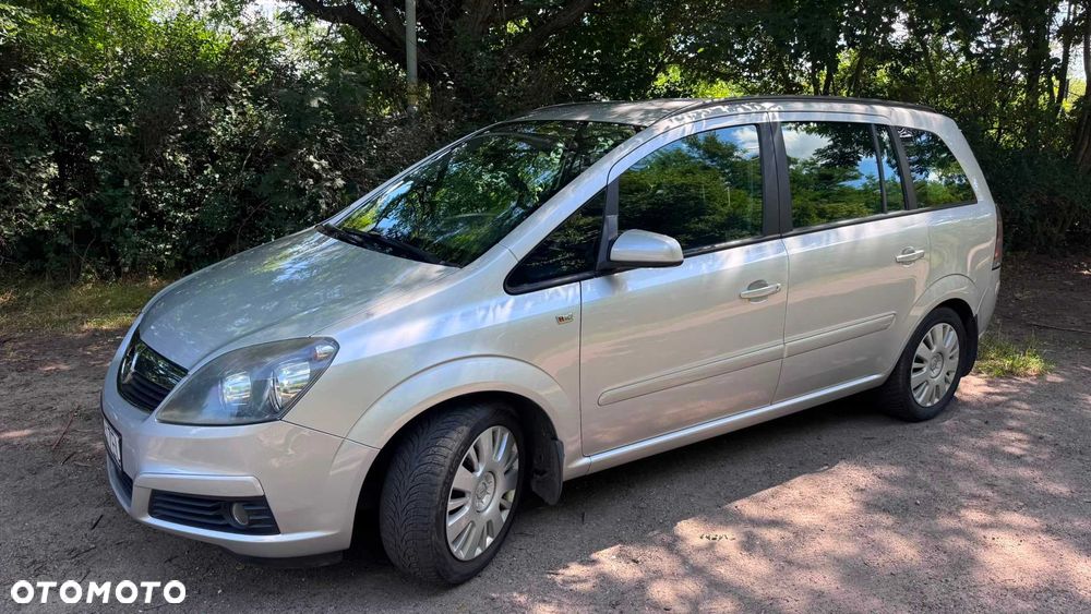 Opel Zafira - 1