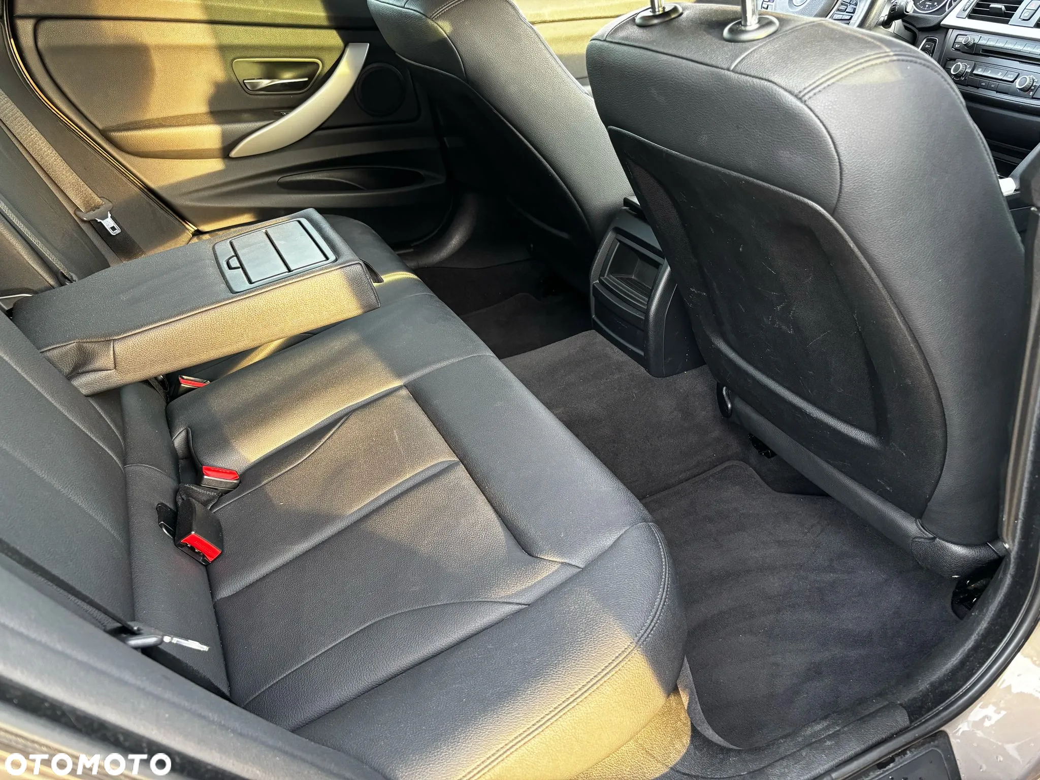 BMW 3GT 318d GT Sport Line - 8