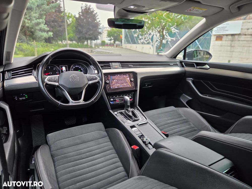 Volkswagen Passat 2.0 TDI SCR DSG Elegance - 5