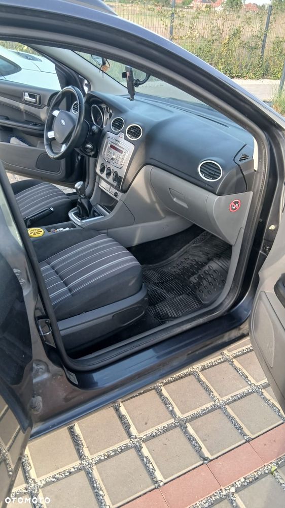 Ford Focus - 23