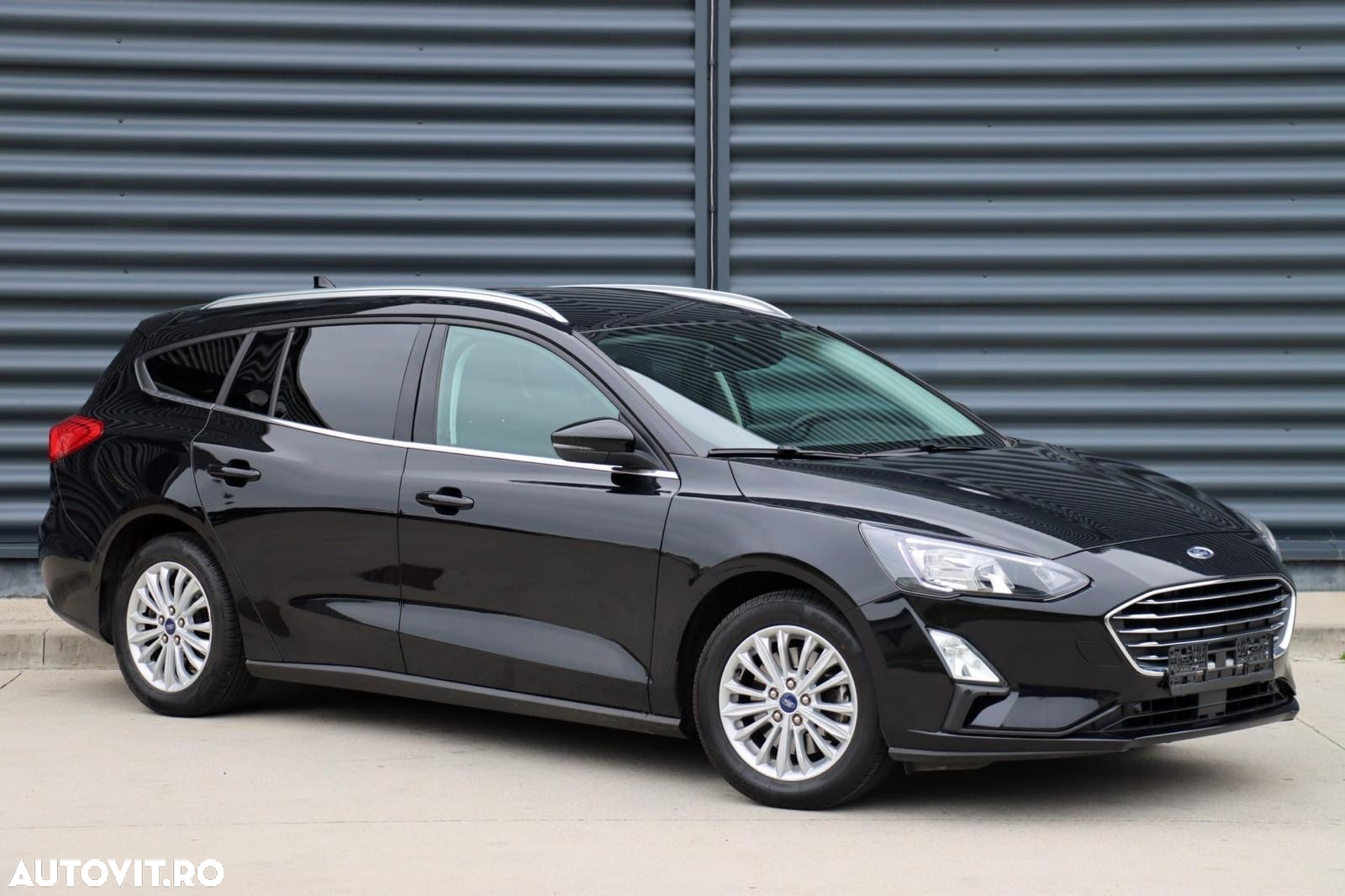 Ford Focus 1.0 EcoBoost Titanium Business - 16