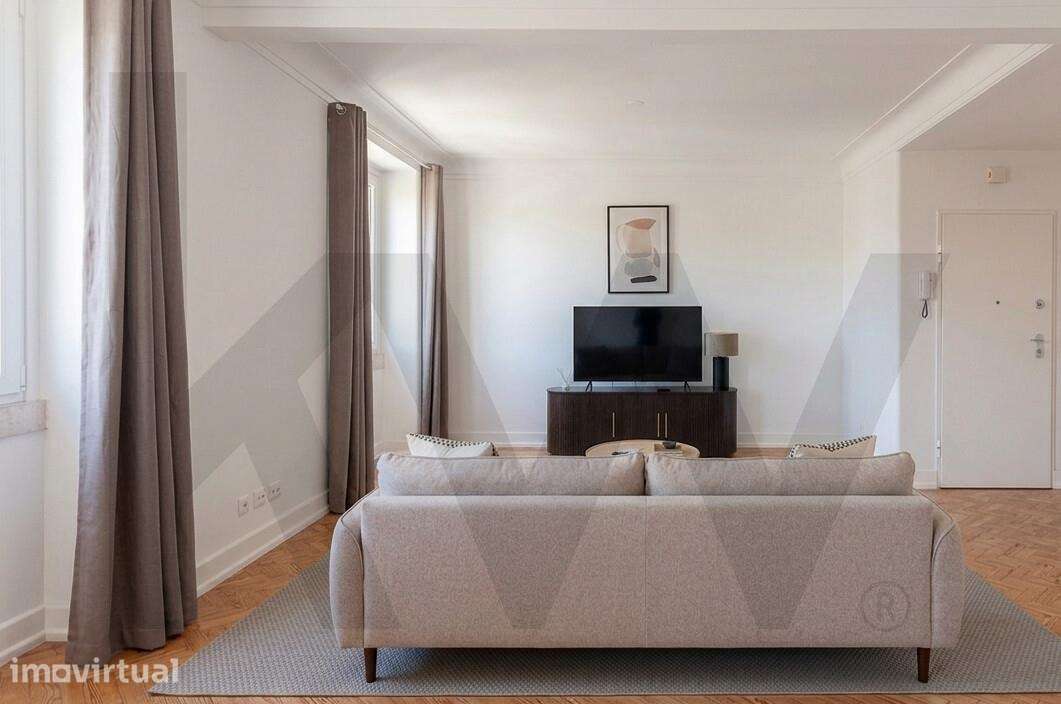Apartamento T2 Remodelado na Praça de Londres - 115 m2 úteis - Grande imagem: 2/43