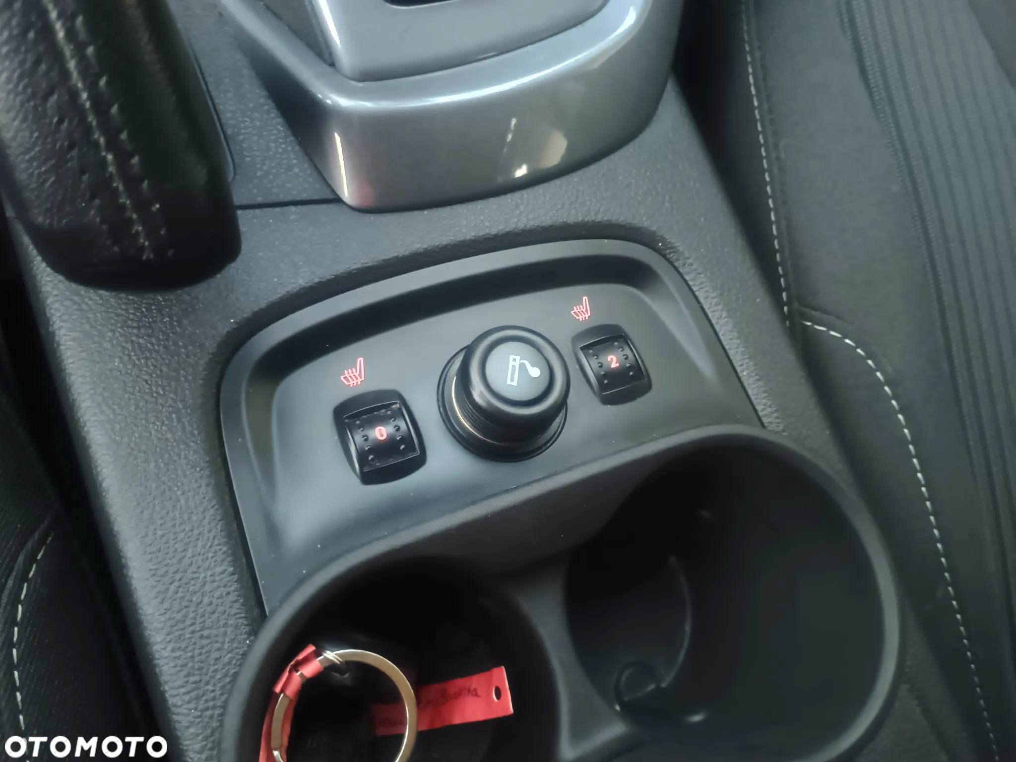 Ford Focus 1.6 EcoBoost Gold X (Trend) - 22