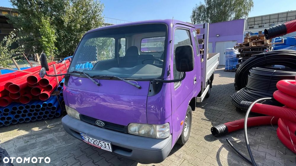 Kia K2700
