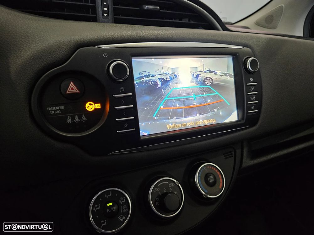 Toyota Yaris 1.0 VVT-i Exclusive - 8