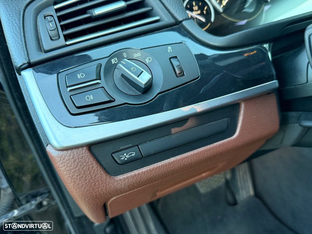 BMW 520 d Line Luxury Auto - 14