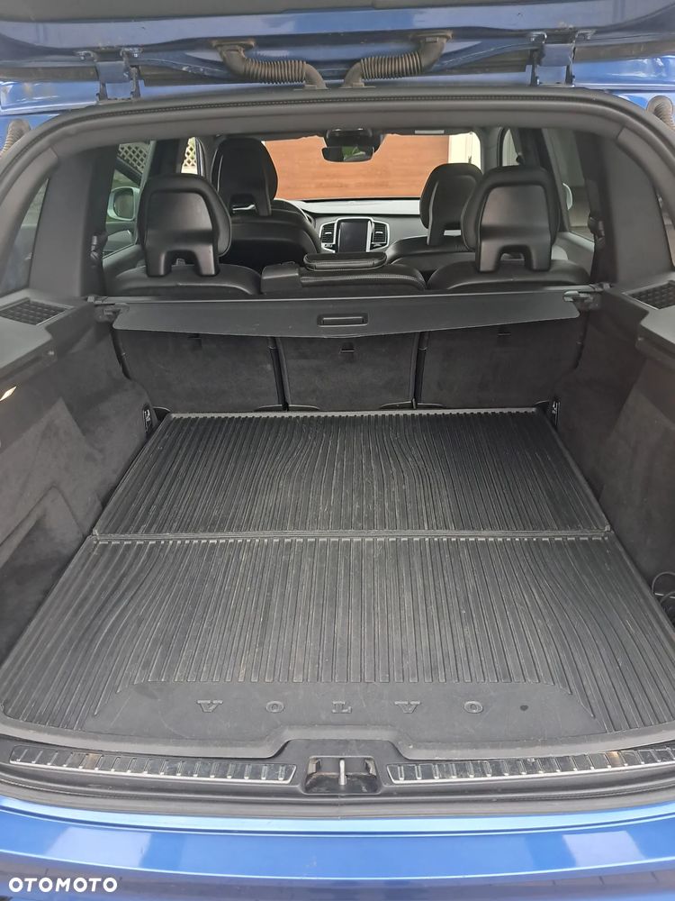Volvo XC 90 D5 AWD R-Design - 10