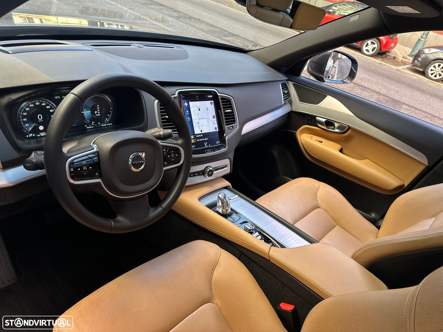 Volvo XC 90 2.0 T8 PHEV Momentum AWD - 24