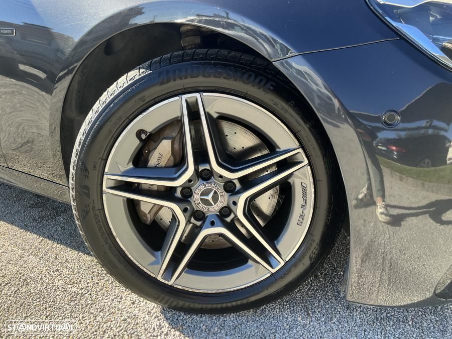 Mercedes-Benz E 300 de AMG Line - 12