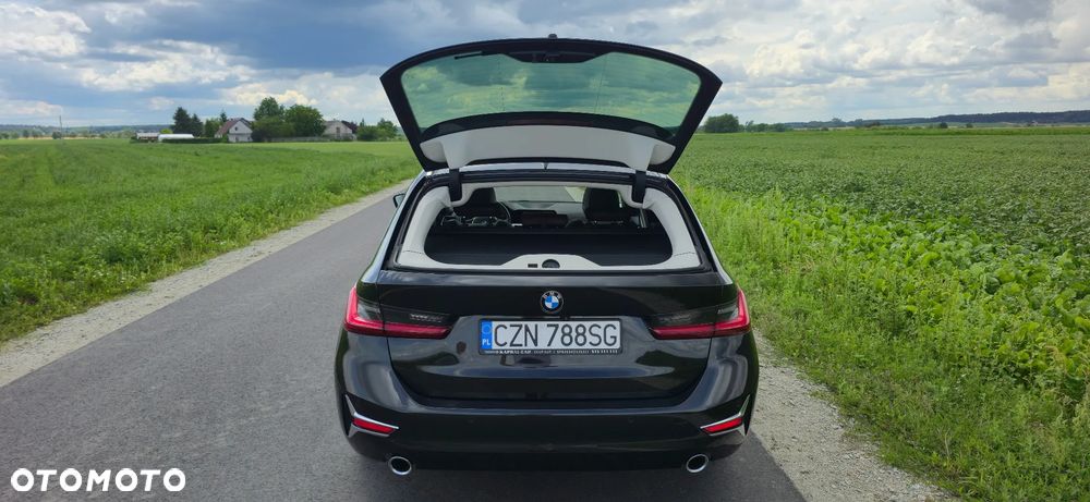 BMW Seria 3 320d xDrive M Sport sport - 23
