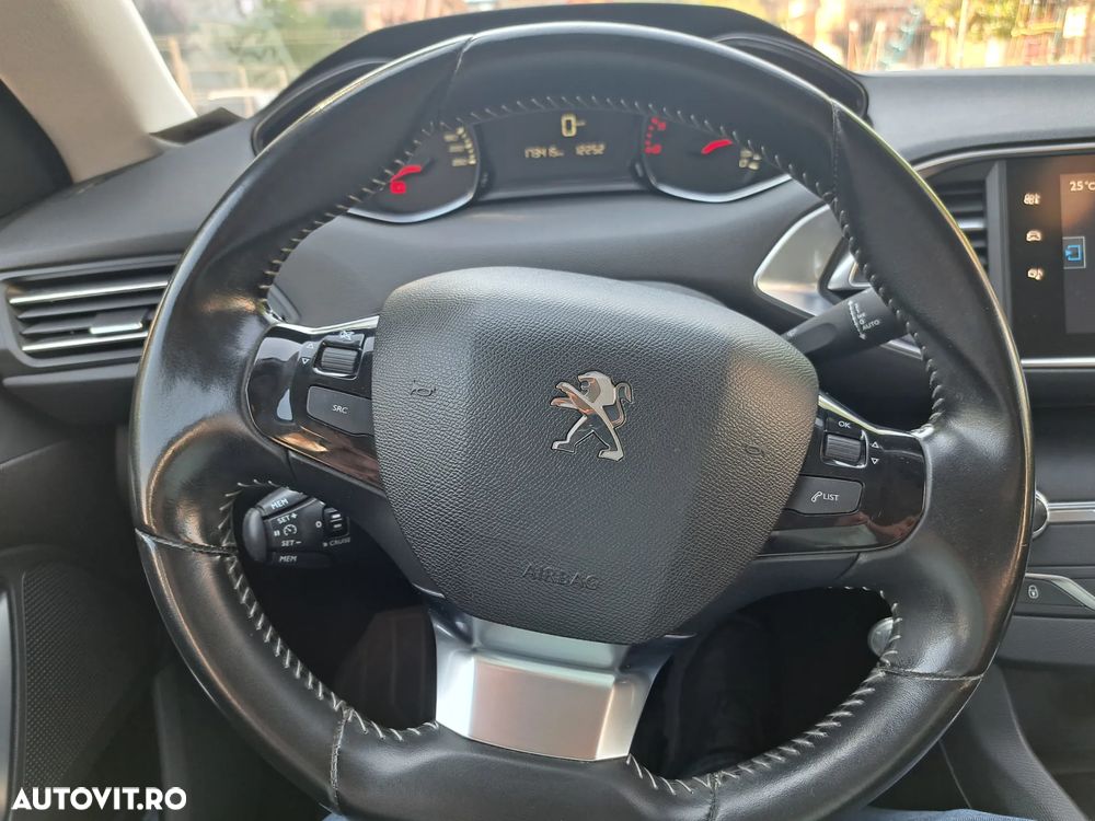 Peugeot 308 - 10