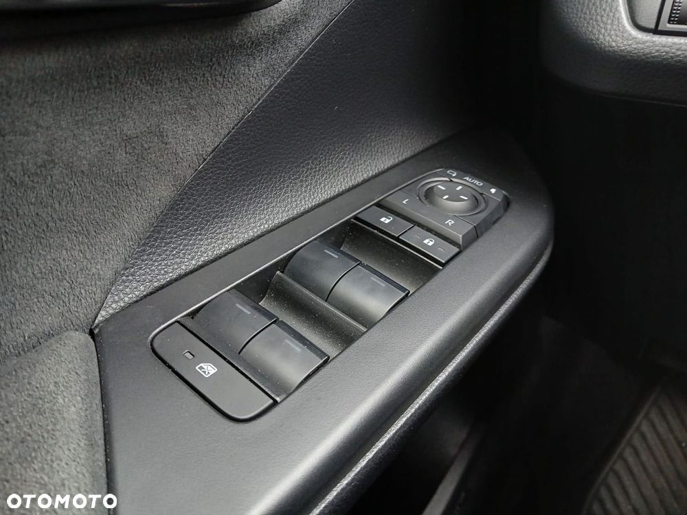 Toyota C-HR 1.8 Hybrid Executive - 31