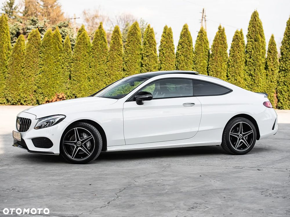 Mercedes-Benz Klasa C 200 4Matic 9G-TRONIC AMG Line - 8