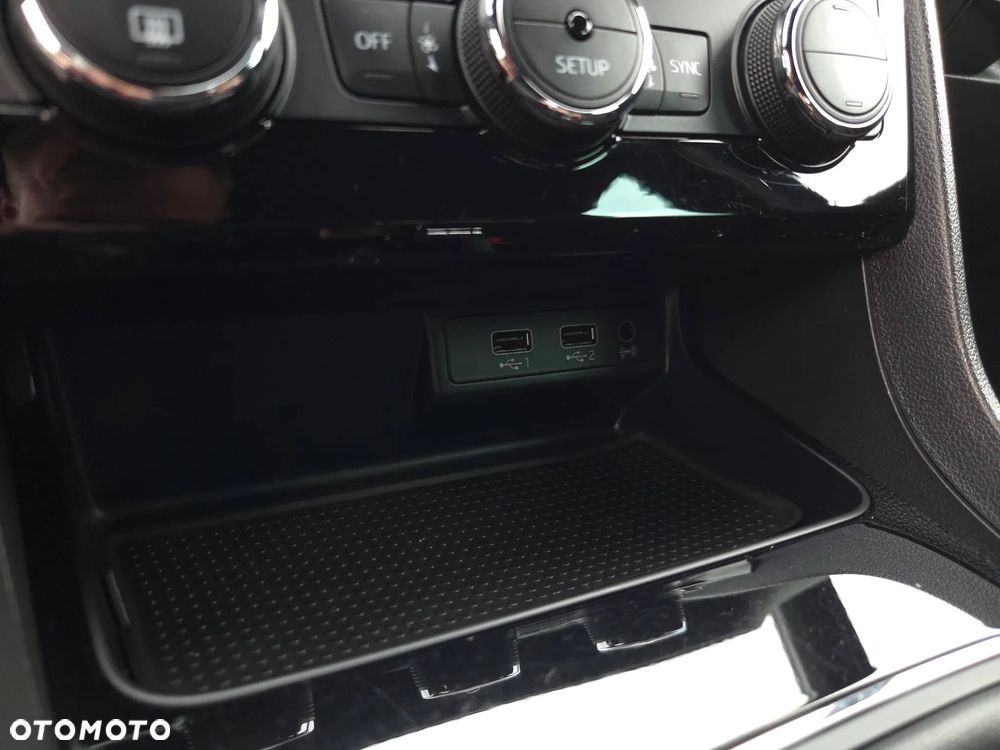 Seat Leon 2.0 TDI FR Black S&S - 28