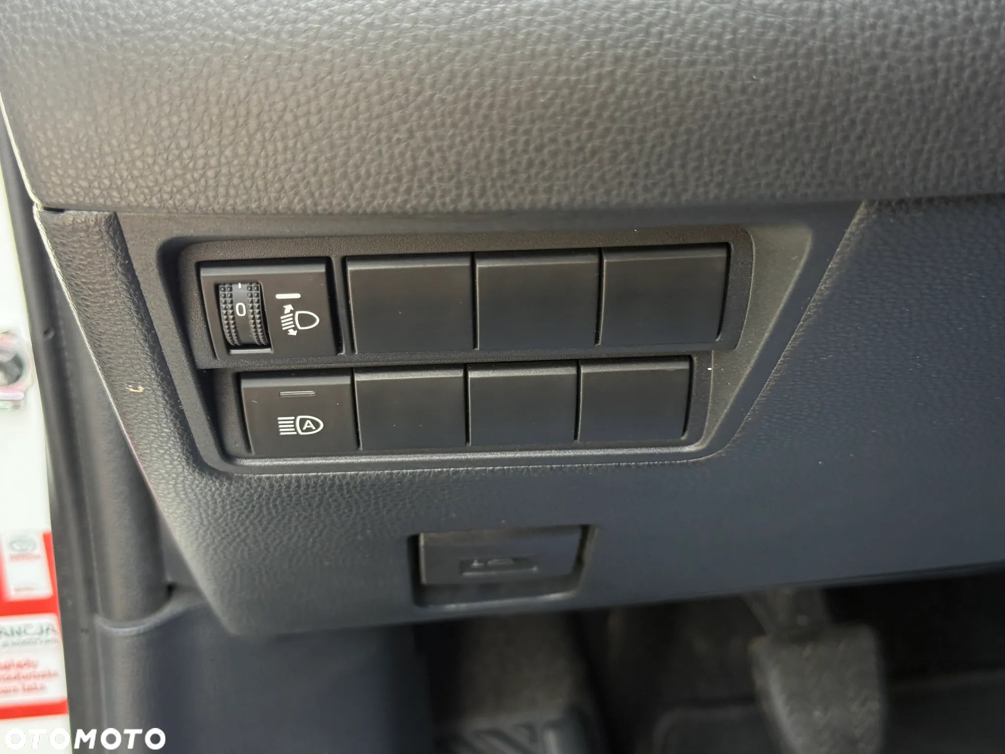 Toyota Yaris 1.5 Comfort - 29