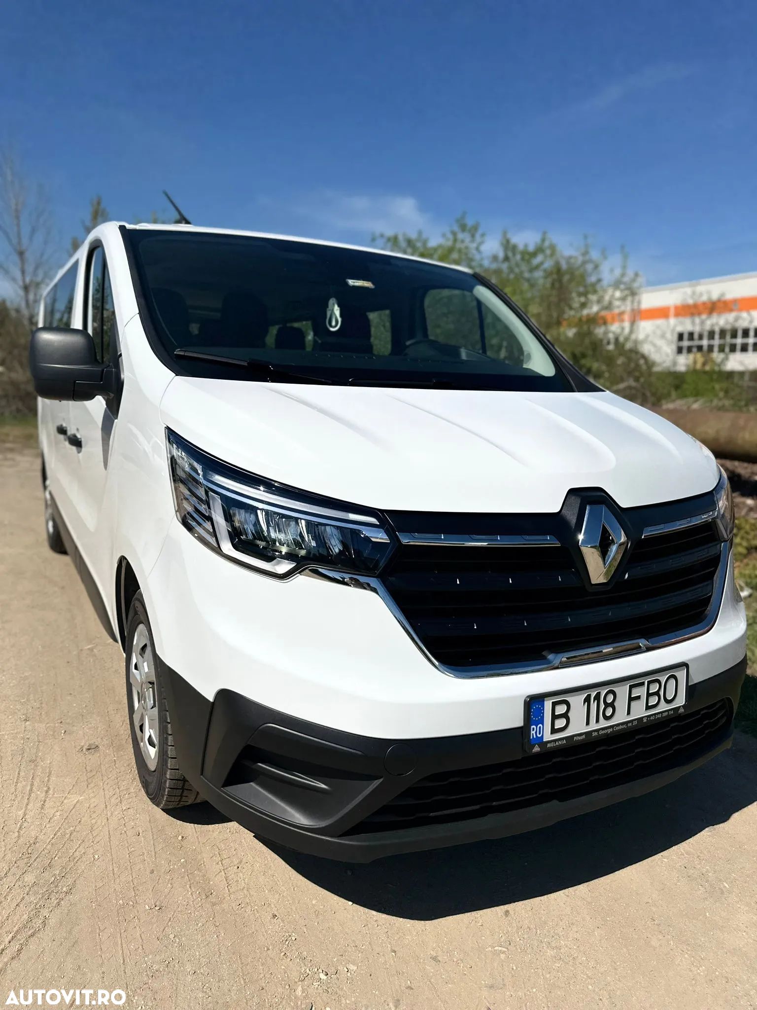 Renault Trafic Combi 2.0 Blue dCi 110 S&S L2 8+1 Life - 1
