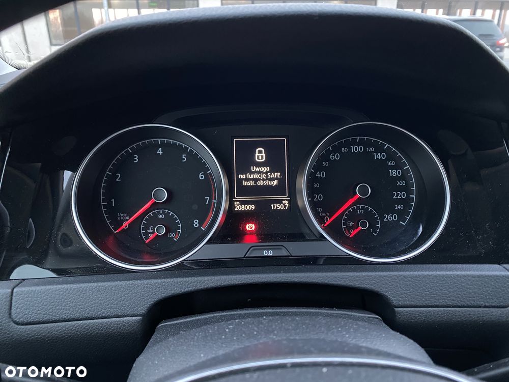 Volkswagen Golf 1.4 TSI BMT Highline DSG - 9