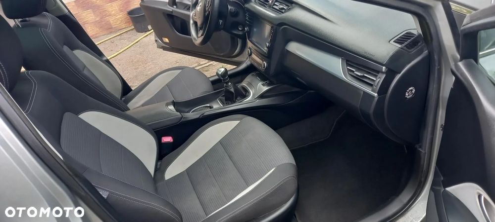 Toyota Avensis 1.8 Business Edition - 14