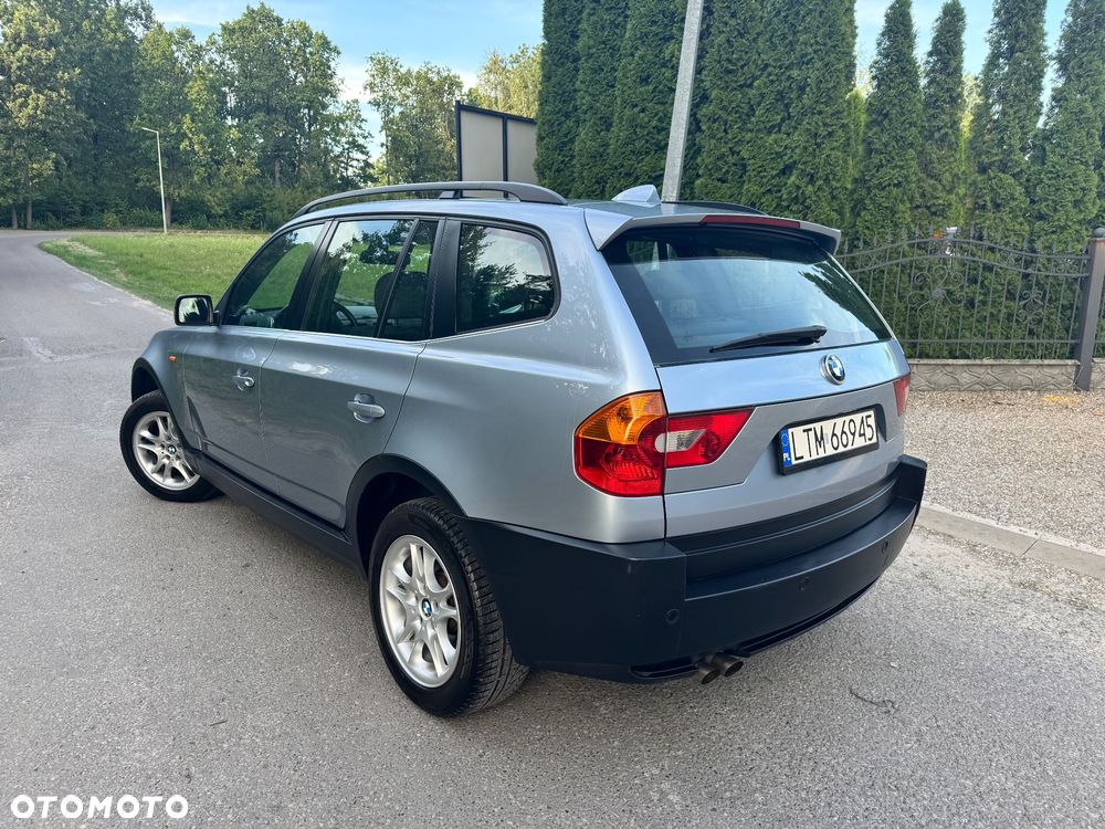 BMW X3 2.5i - 11