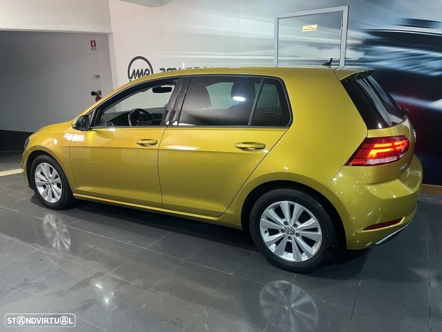 VW Golf 1.6 TDI Confortline - 6