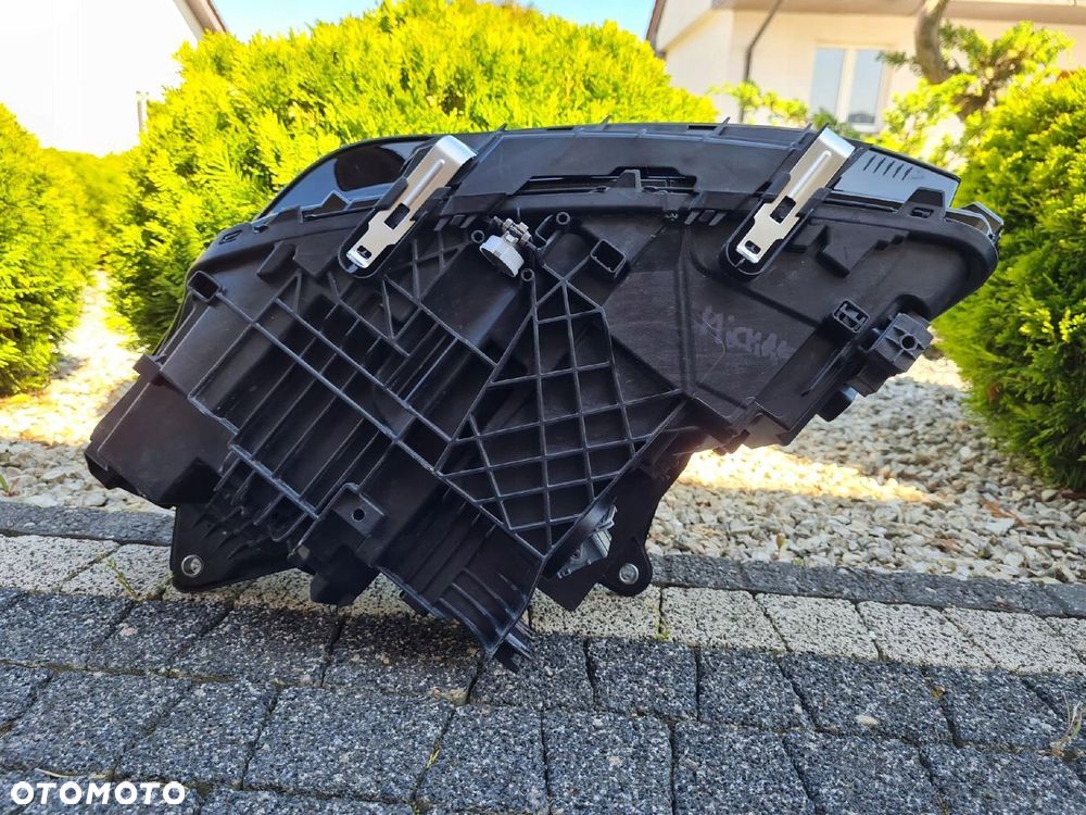 BMW 2 U06 Active Tourer Lampy przód Full Led Base Led 5A42243 5A42244 Okazja - 13