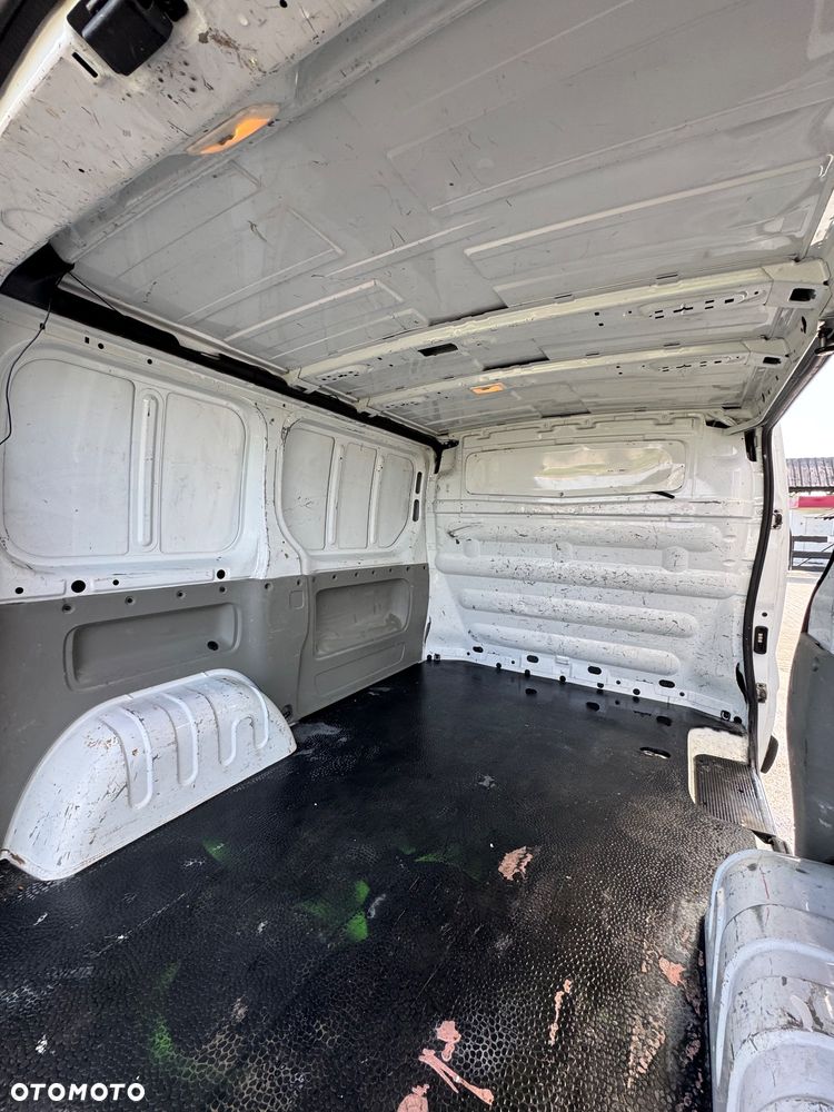 Renault Trafic - 14