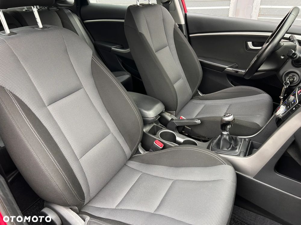 Hyundai i30 1.6 GDI Classic - 19