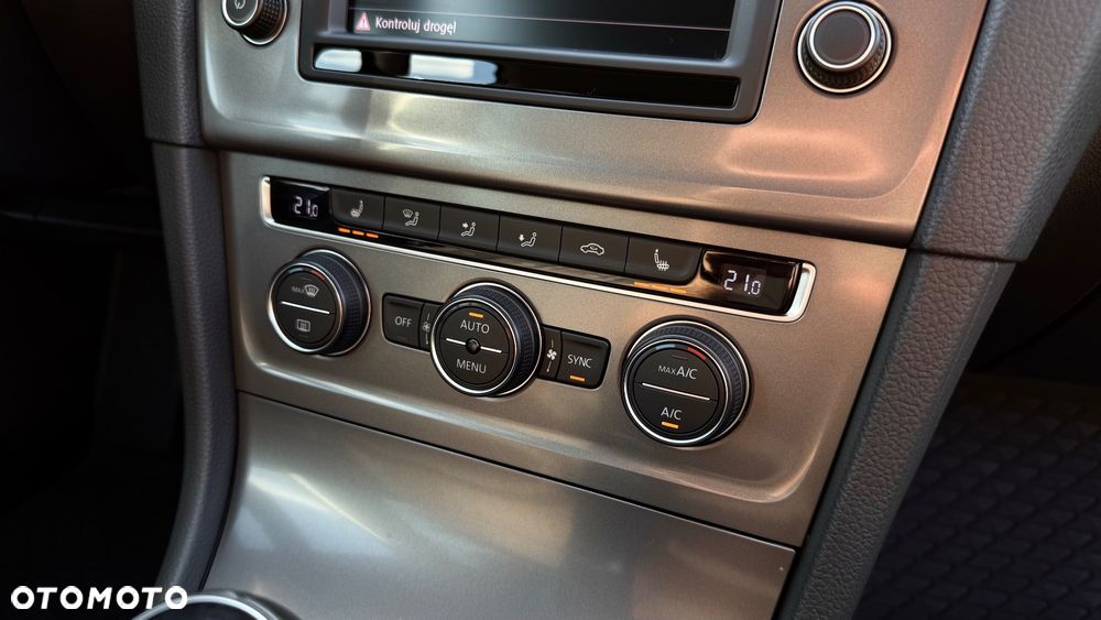 Volkswagen Golf 1.4 TSI BlueMotion Technology Lounge - 25