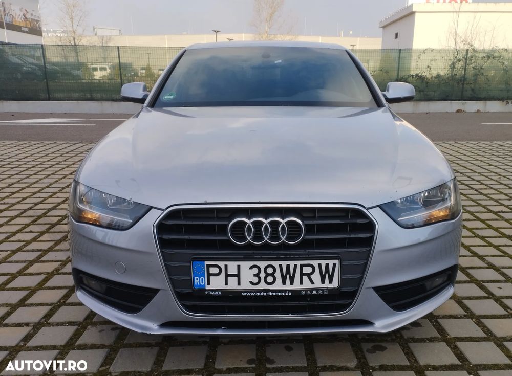 Audi A4 2.0 TDI DPF S line Sportpaket - 9