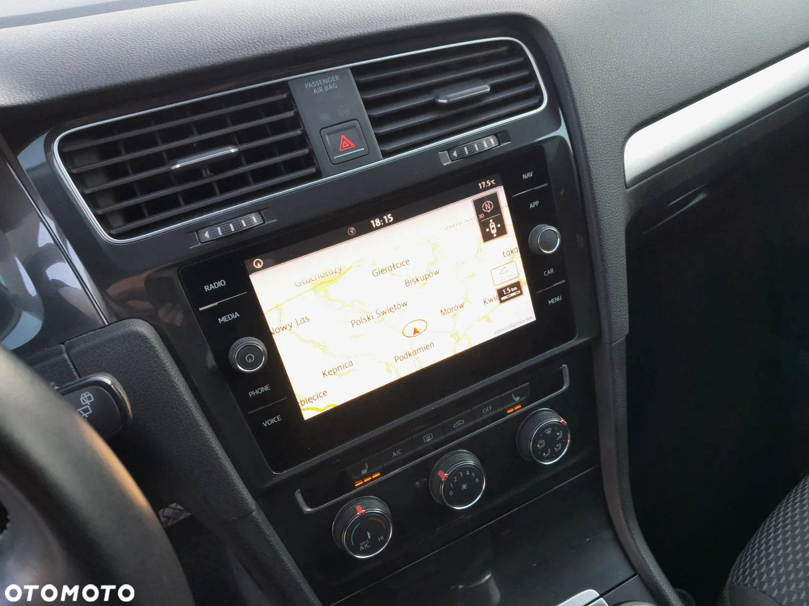 Volkswagen Golf VII 1.6 TDI BMT Comfortline - 14
