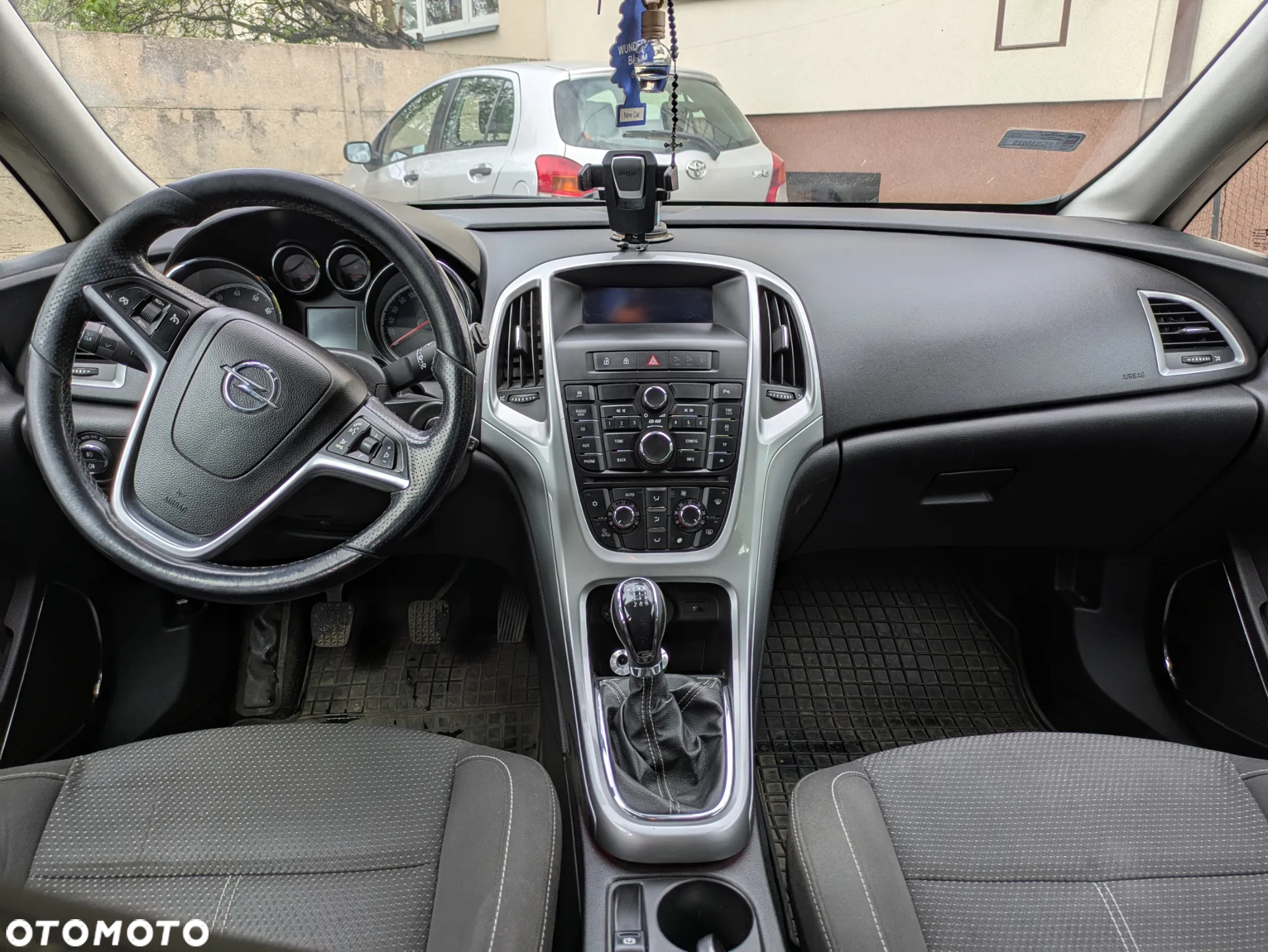 Opel Astra IV 1.4 T Cosmo - 6