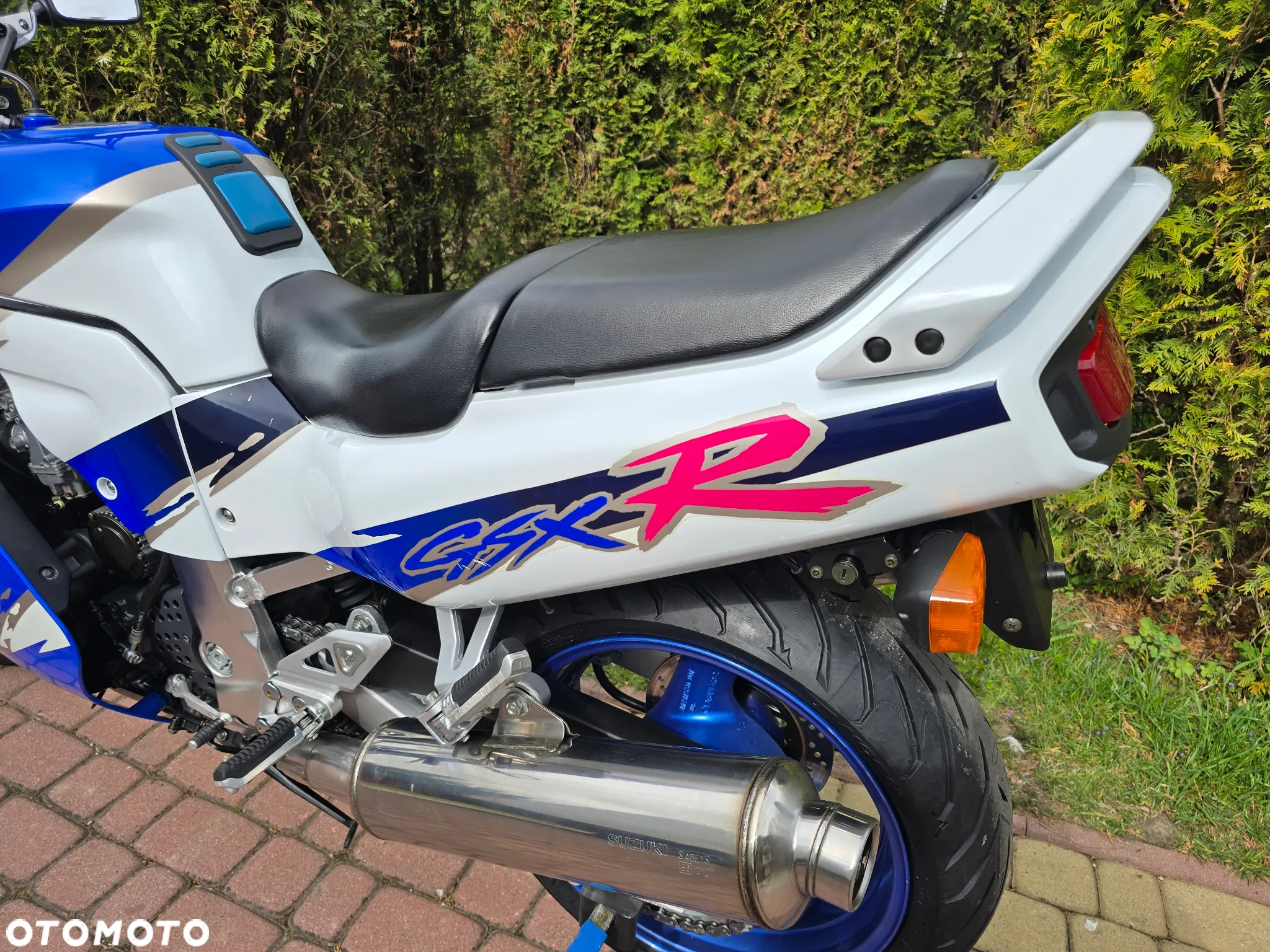 Suzuki GSX-R - 12