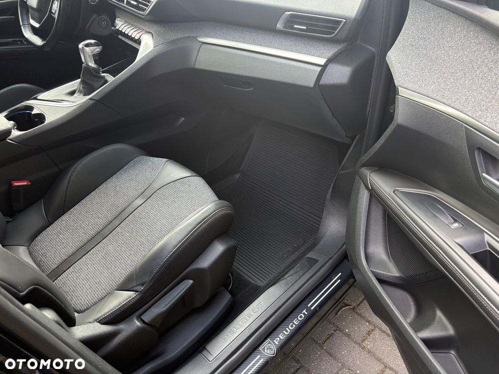 Peugeot 5008 PureTech 130 Active - 20